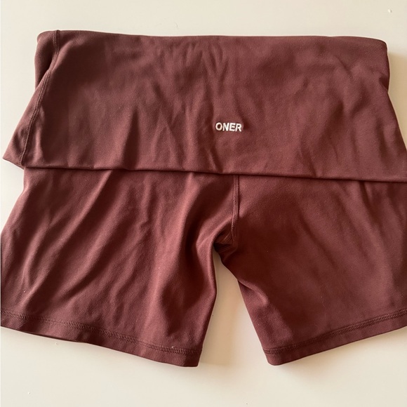 Oner Active SOFTMOTION FOLD OVER SHORTS 6" WITH WHITE LOGO - Picture 2 of 8